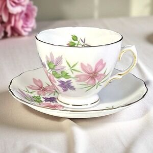 VTG Colclough Bone China Floral‎ Teacup & Saucer Pink Purple Gold Trim England